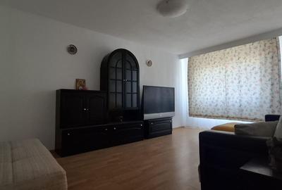Apartament cu 2 camere decomandat, mobilat în Tomis III