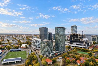 Apartament cu 4 camere decomandat în Floreasca
