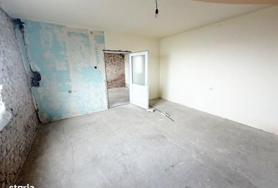 Casă cu 4 camere în Aradul Nou