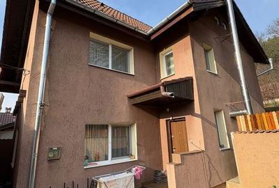 Casă cu 3 camere cu Teren 124 Mp în Central - 2
