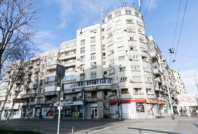 Garsonieră decomandată în Universitate