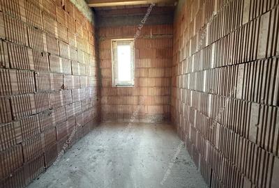 Duplex cu 4 camere cu Canalizare în Sânandrei - 11