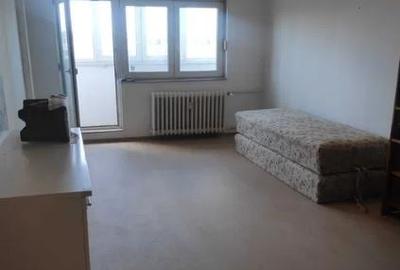 Apartament cu 3 camere decomandat, mobilat în Obor