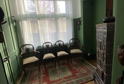Casă cu 6 camere cu Teren 218 Mp în Central - 10