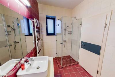 Casă cu 4 camere în Central - 1