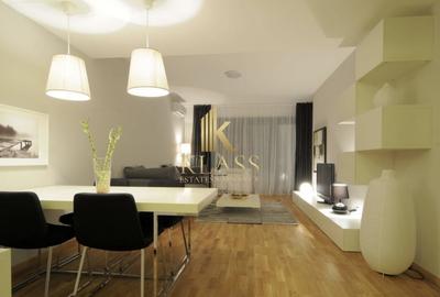 Apartament cu 4 camere, mobilat în Băneasa