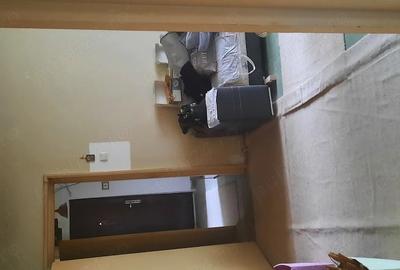 Apartament cu 3 camere semidecomandat în Titan - 1