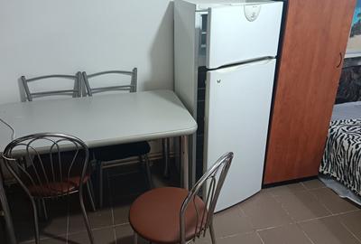 Garsonieră decomandată în Colentina