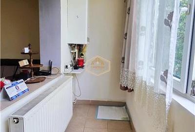 Apartament cu 3 camere semidecomandat, mobilat în Micro 16 - 3