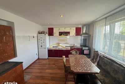 Casă cu 4 camere cu Teren 620 Mp în Central