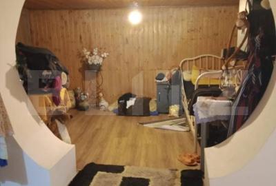 Casă cu 4 camere cu Teren 739 Mp în Dâmbu Pietros - 9