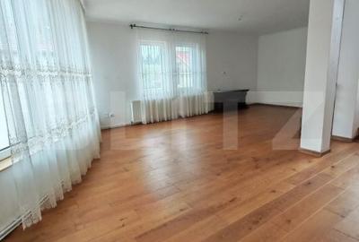 Casă cu 5 camere cu Teren 900 Mp în Ultracentral - 2