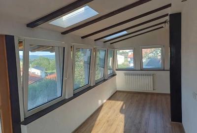 Casă cu 4 camere în Central - 8