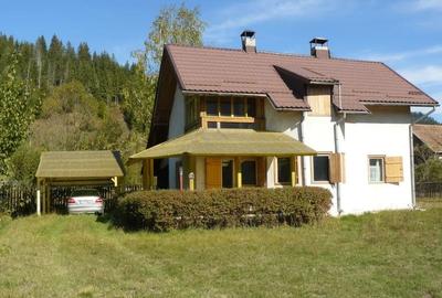 Casă cu 4 camere cu Teren 1680 Mp în Stânceni