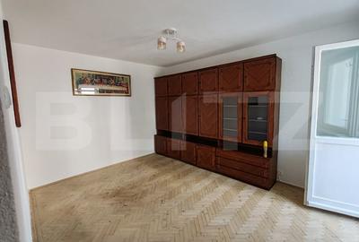 Apartament cu 2 camere decomandat, mobilat în Central