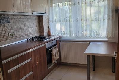 Apartament cu 2 camere semidecomandat în Giurgiului