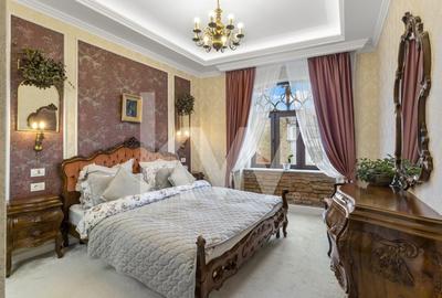 Apartament cu 4 camere decomandat, mobilat în Centrul Istoric