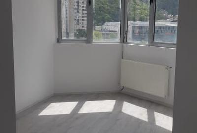 Apartament cu 3 camere decomandat în Centrul Civic - 14