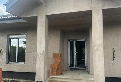 Casă cu 3 camere decomandat în Central - 14