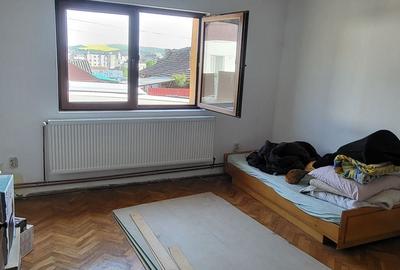 Casă cu 3 camere în Central - 1