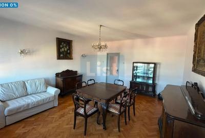 Apartament cu 3 camere decomandat în Gruia