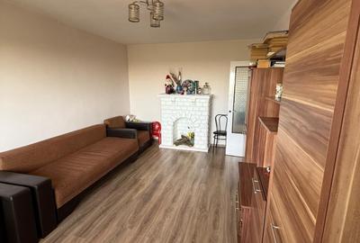 Apartament cu 3 camere decomandat în Brâncoveanu