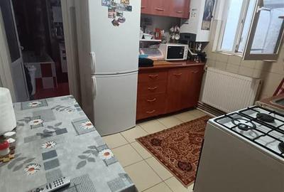 Casă individuală cu 3 camere cu Canalizare în Central - 9