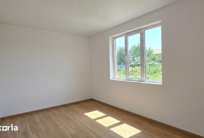 Casă cu 4 camere cu Teren 400 Mp în Clinceni