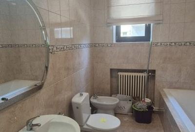 Apartament cu 5 camere semidecomandat în Moșilor - 16