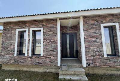 Casă cu 4 camere cu Teren 503 Mp în Odoreu