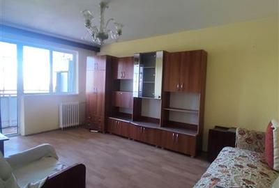 Apartament cu 2 camere decomandat în Vest