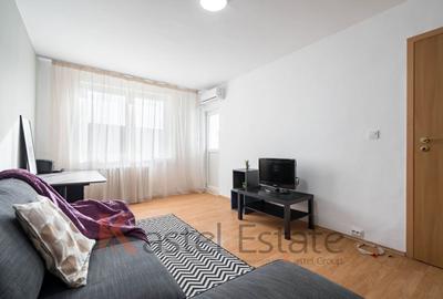 Apartament cu 2 camere decomandat, mobilat în Tei