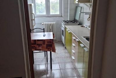 Apartament cu 2 camere decomandat în Drumul Taberei