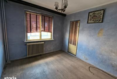 Apartament cu 3 camere decomandat în Berceni - 2