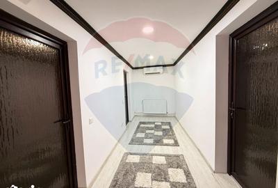 Casă cu 3 camere cu Teren 587 Mp în Glina - 8