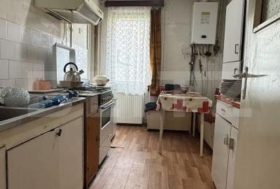 Apartament cu 3 camere în Central - 1