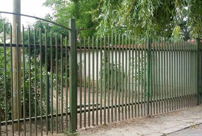 Casă individuală cu 4 camere cu Canalizare în Est - 4