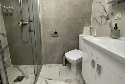 Garsonieră decomandată în Apărătorii Patriei
