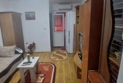Garsonieră decomandată în Central - 1