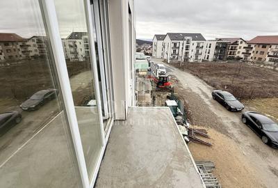 Apartament cu 4 camere decomandat în Europa - 11