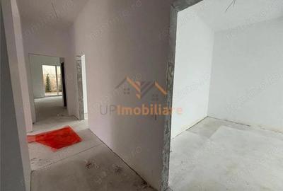 Casă cu Canalizare în Dealuri Oradea - 6