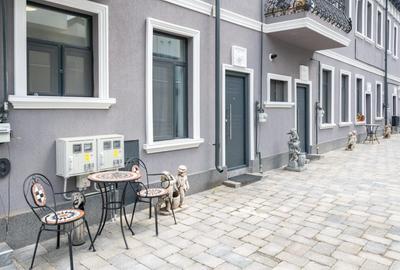 Apartament cu 3 camere, mobilat în Tineretului