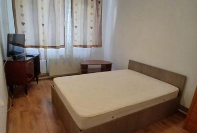 Apartament cu 2 camere semidecomandat în Cornișa