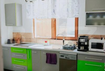 Casă cu 7 camere cu Teren 1113 Mp în Central - 4