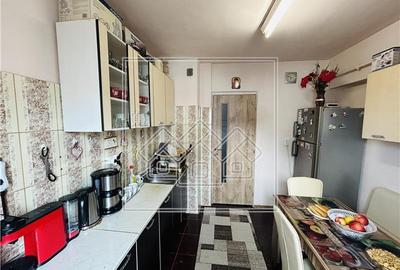 Apartament cu 2 camere decomandat în Mihai Viteazul - 2