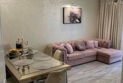 Apartament cu 3 camere în Palazu Mare