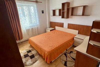 Apartament cu 3 camere în Unirii Nord