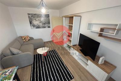 Apartament cu 2 camere decomandat în Faleză