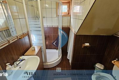 Casă cu 4 camere cu Teren 800 Mp în Lunca
