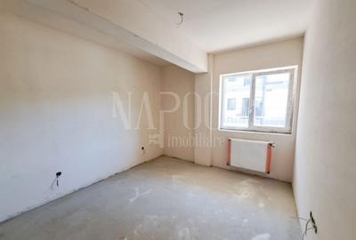 Apartament cu 3 camere semidecomandat în Florești - 2